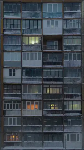 #cold #winter #easterneurope #soviet #россия #russia #postpunkmusic #easterneuropean #постпанк #night #sovietarchitecture 