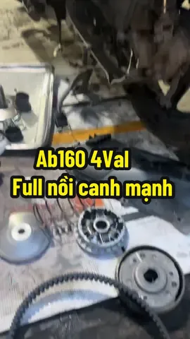 Ab160 4Val canh full nồi mạnh bốc ga đầu , hậu rút theo yêu cầu chủ xe … Đồ mới 100% bảo hành đầy đủ ae cần liên hệ mình nhé 😋