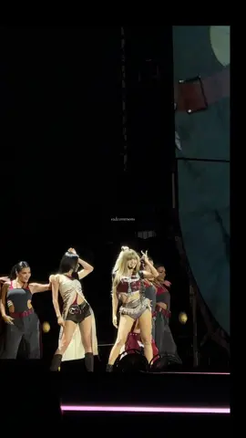 Jump - Deadline World Tour in Chicago #lisa #rosé #jisoo #jennie #blackpink #deadlineworldtour 