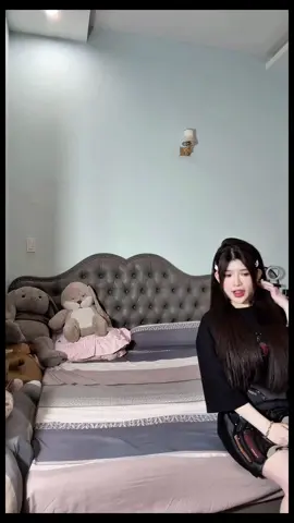 Ghiền bài này #pthy trả bài cho cô giáo @Hoàng Lan Anh