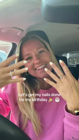 Come to the nail salon with me 💅🏼 #nails #nailsalon #nailtech #pink #pinknails #birthday #birthdaynails #comewithme 