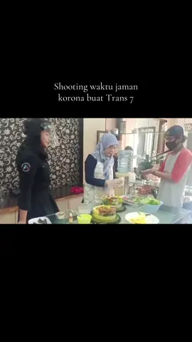 Dimana mana wajib pake masker😷😷 Pricelist? hubungin no WA 08128226773😊 #tumpengcibubur #tumpengcantik #tumpengultah #tumpengmini #tumpengjumbo #tumpengmodern #tumpenganniversary #tumpengkuning #tumpengtart #nasiliwet #nasiliwetcibubur #tumpengjakarta #nasibakar #nasibakarcibubur #tumpengkekinian #tumpengdepok #tumpengbekasi #tumpengselamatan #tumpengenak #indonesianfood #traditionalfood #tumpengbarbie #kuetampah #rujaktampah #tumpengkeren #pudingmozaik #bolkuspelangi #bolkusmekar #risolmayo #kulinercibubur