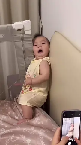 SOS 😂#kids_funny #haihuoc 