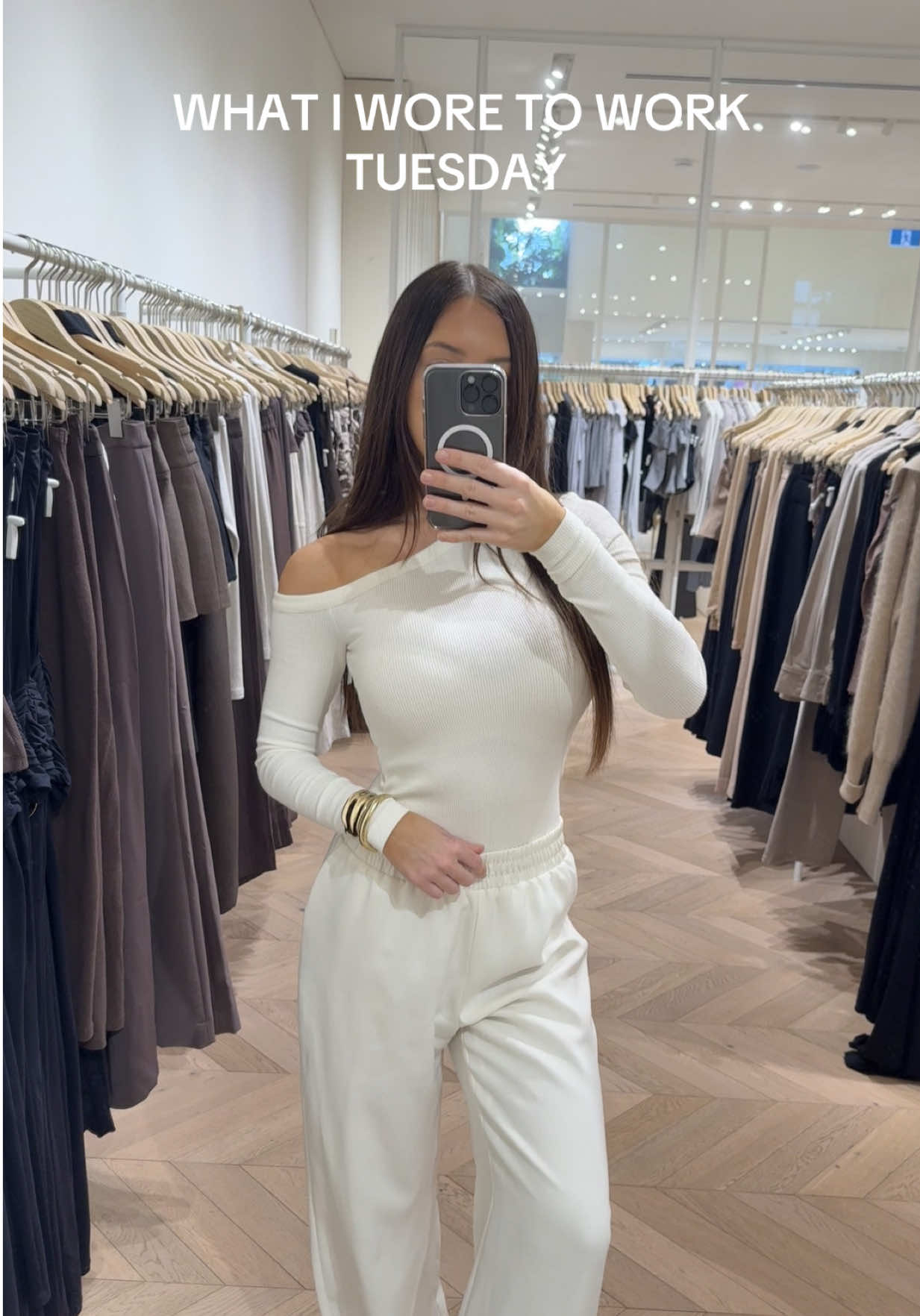 #outfitinspo #fashiontiktok #kookai #fashion #kookaioutfit #OOTD #inspo 