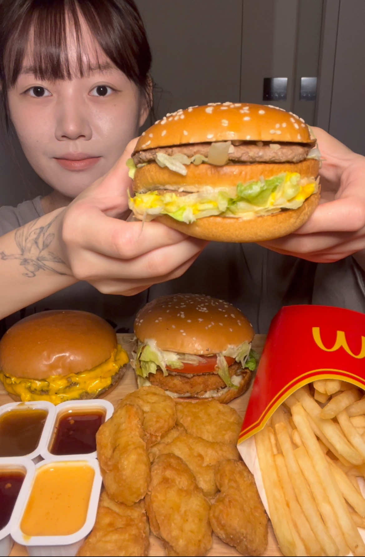 Mcdonald's mukbang🍔 맥도날드 먹방! #mukbangeatingshow #mcdonald #bigmac #eatingasmr #먹방 