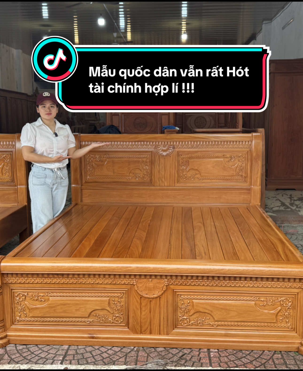 Giường ngủ gỗ gõ đỏ hiện đại 1m8x2m giá hợp lí#xuongdogoChinhLan #giuongngugotunhien #giuongcuoidep #dogodongky #giuongtudep #giuonggocaocap #giuongtancodien #giuongngucaocap #giuonggo ##xuongdogoChinhLan#giuonggo #giuongngu #giuongngugo #giuonggodep #giuonggocaocap #giuonggogiare #giuongngudep #giuongngucaocap Nội thất phòng ngủ Chinh Lan chuyên phân phối sỉ lẻ toàn quốc giá gốc đồ gỗ mỹ nghệ cao cấp tự nhiên các chủng loại gỗ quý giá xưởng sản xuất tận gốc. Liên Hệ Zalo : 0963517012/0967985906 Giường gỗ tự nhiên cao cấp  Giường gỗ quý : hương lào, gỗ trắc, gỗ cẩm lai... Giường gỗ gõ đỏ Giường gỗ hương đá  Giường gỗ giá rẻ giá gốc Giường gỗ gấp tân cổ điển Giường gỗ hoàng gia Vip nguyên khối  Giường gỗ đa dạng mới nhất thị trường Giường gỗ cao cấp hiện đại Giường gỗ 2 tầng Nhận đặt giường ngủ theo yêu cầu của khách hàng, các mẫu mã đa dạng không qua khâu trung gian.  Nội thất phòng ngủ Chinh Lan : 0963517012 https://www.xuongdogochinhlan.com/