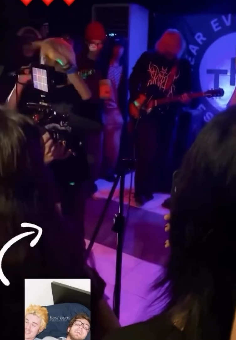 here's a clip of an ig story of us covering a mom jeans song from our set during TFL's The Crying Club last sunday! at Mow's Bar, QC.  ctto (ig: ii6oat) #midwestemo #momjeans #emo #fyp 