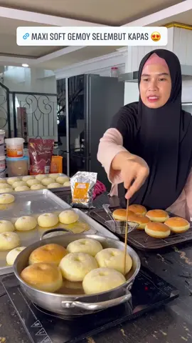 Rahasia donat full proofing tdk kempes saat di goreng pake maxi soft. Link di kolom komentar ya. Ada kemasan kecil👏👏👏#glaze #glazeelmer #glazedonat 