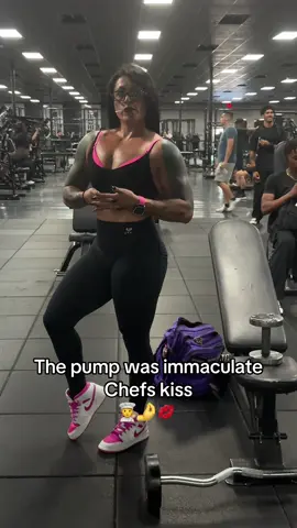 #musclemommy #beast #goals #musclemommymoment #mevsme #gym #gymmotivation #GymLife 