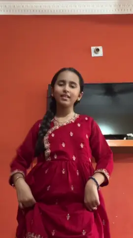 Apne hi rang me mujhko rang de😘😘