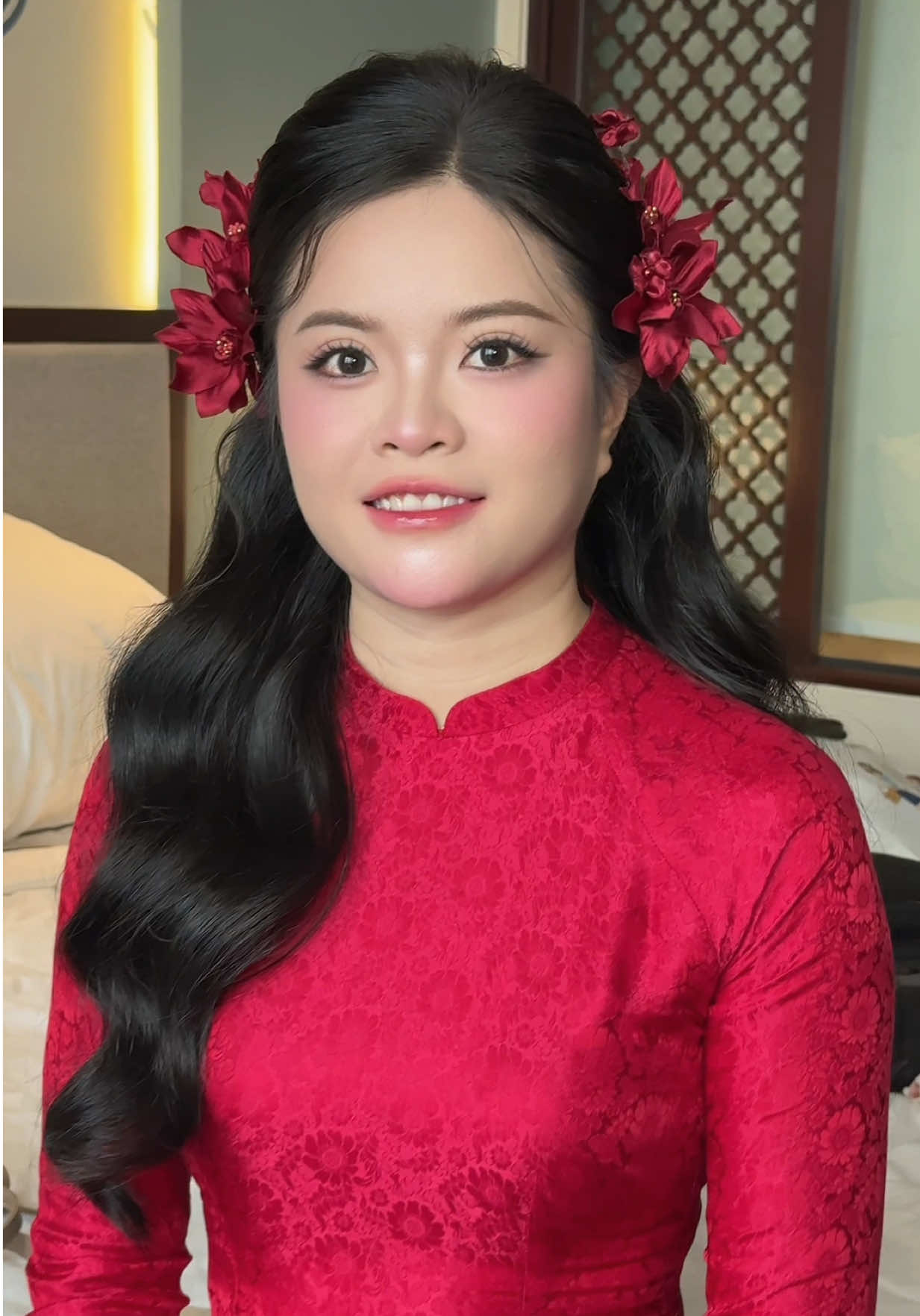 Chiếc dâu Nha Trang lấy chồng Huế nè 🍓 Lê Ngọc Chi #makeupbyme #Fucoomakeup #FucooBridal #makeuphue #makeuphairbyme #makeupacademy #fucoobridal #hue #viral #xuhuong #foryou