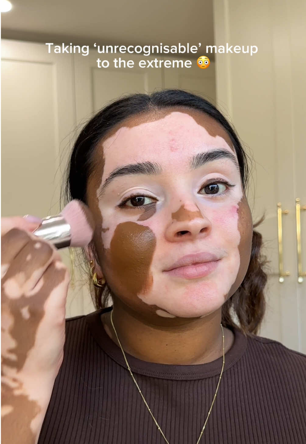 Part of me has always wondered what I’d look like without my vitiligo!  Full tutorial on my YT ♥️ The foundation is Vitacolor by @KryolanOfficial  #makeup #vitiligo #foundation #transition #makeuptutorial 
