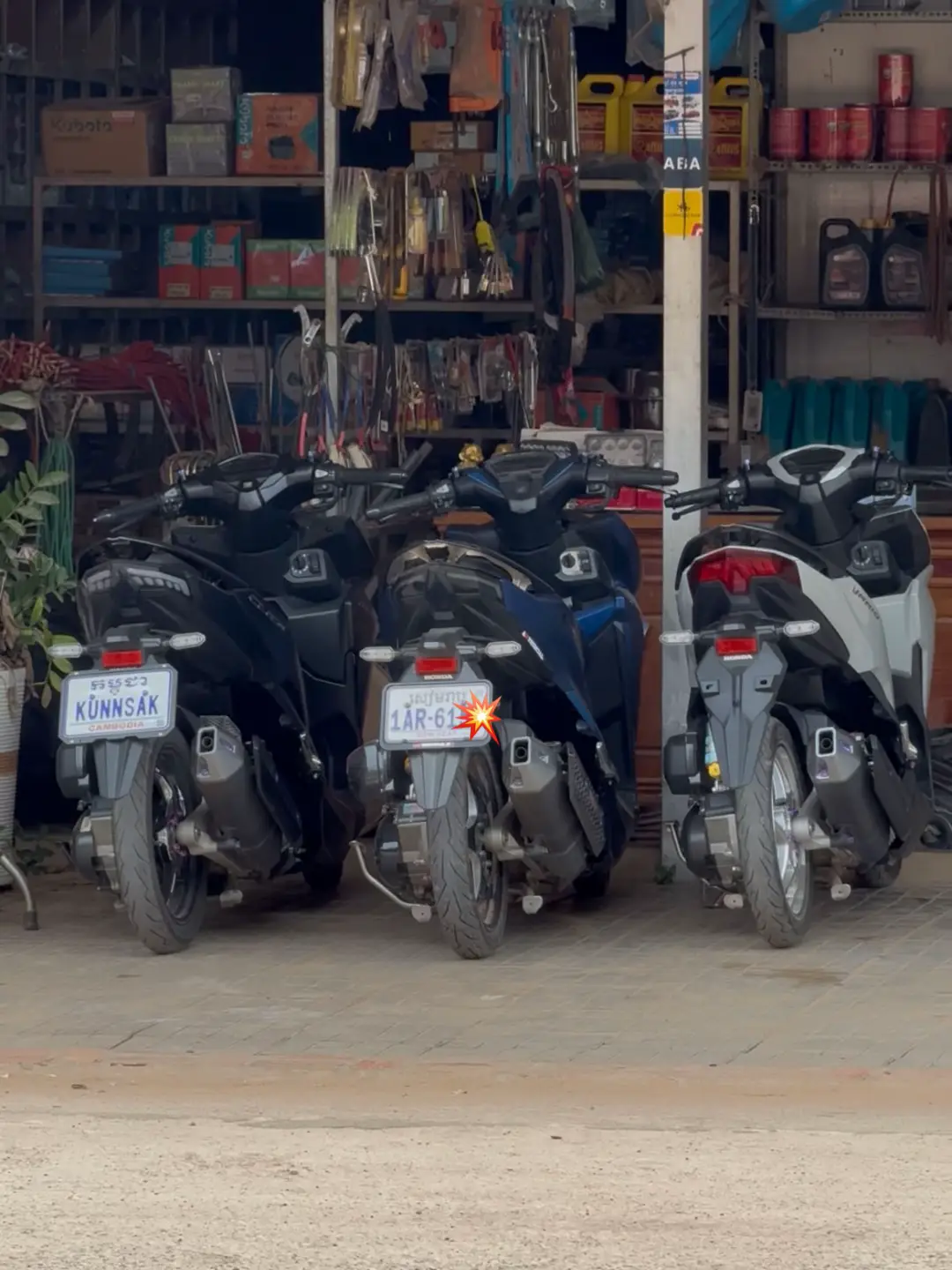 ដែលៗអត់អីណាហៃ🫩  #vario  #click  #fyp 