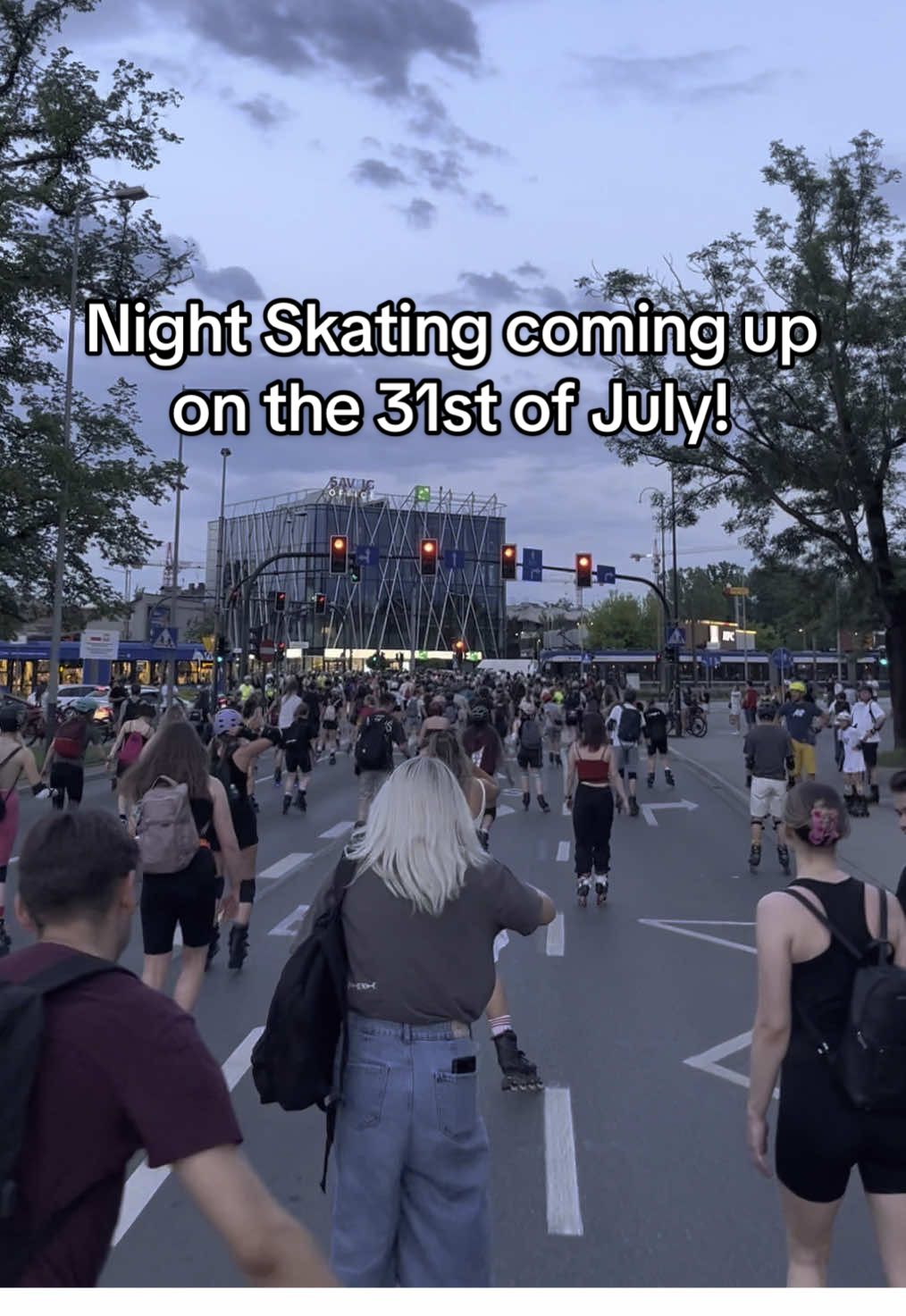 Get ready to roll through the city!🌆 #inlineskating #rollerskatingevent #rollerskating 