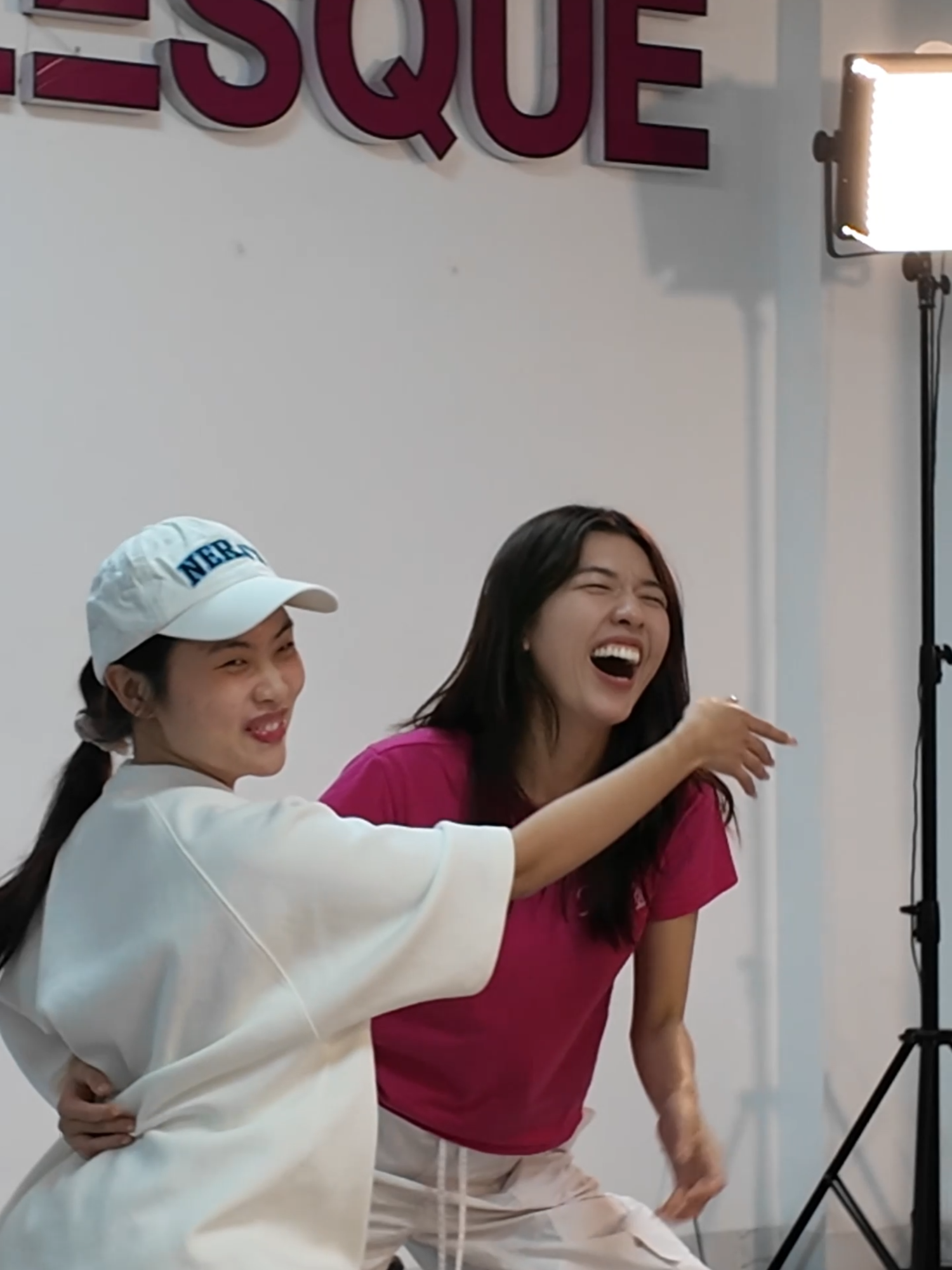 Thử thách 💵 đình của Chi và Moon  @phuongmychiofficial  #PMCEntertainment #VMAS #phuongmychi #emxinh