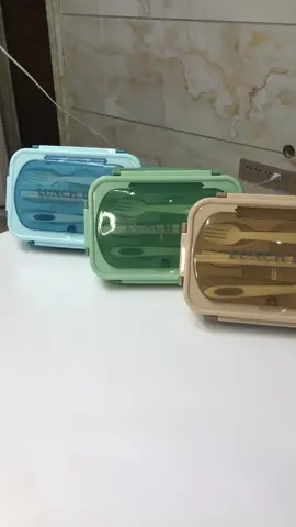 Microwavable Bento Box with Insulated Bag & Cutlery, 1 Count Lunch Box with 3 Compartment #foryou #tiktokmademebuyit #fyp #lunchbox #bentobox #picnic #lunch #kidslunchboxideas #bentoboxlunch #healthy #healthylifestyle #healthyliving #food #lunchboxideas #work #worklife 