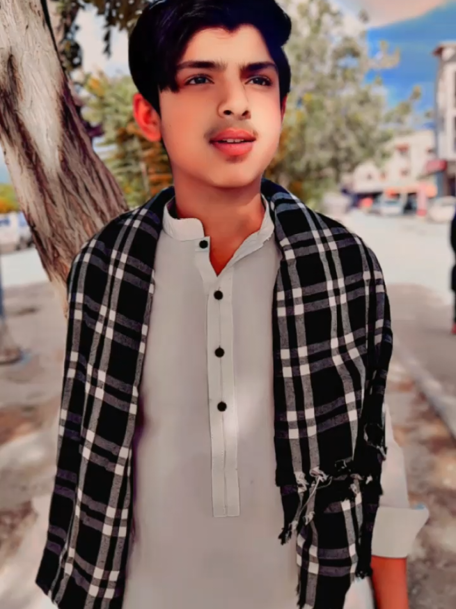 حسنے کمال انت💖🥰🥰#shahzadbhatti333 #paf #saiyaara#matiullahturab #turab #saiyaara#onthisday #creatorsearchinsights #100kviews✔️tiktok🌎🔥 @𝑴𝑨𝑳𝑰𝑲 ᗒ 𝐼𝑆𝐻𝐹𝐴𝑄✌️ @𝙈𝙖𝙡𝙞𝙠 𝘽𝙖𝘽𝙖 😈✌️ @🔰🍁وقار لانگو 🍁🔰 