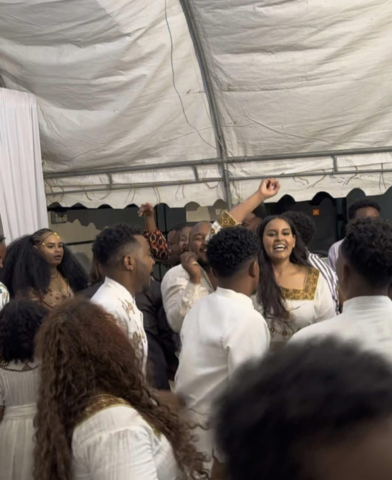 Wedding vibe #birthdaygirl @kidstzeleke @Mnte 27 #ethiopian_tik_tok #ethiopian_tik_tok🇪🇹🇪🇹🇪🇹🇪🇹 #ethiopianwedding #ethiopianculture #ethiopianmusic #wedding #habeshawedding #weddingtiktok #weddingvibes 