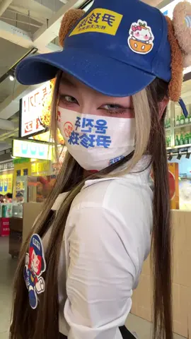她们其中有两个很爽#七仔摇卡点舞 #七仔摇4  #扭一扭#一学就会系列#潮流舞蹈大赛