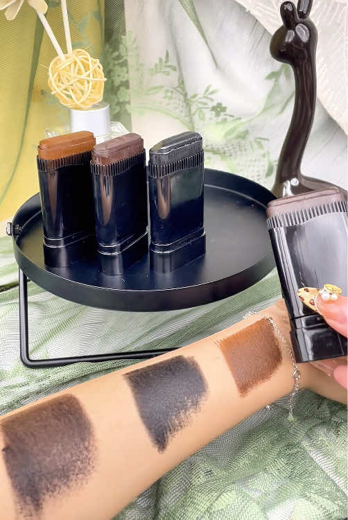 Three colors of hair dye sticks for you to choose from!!#hairdressingstick #hair #foryou #solightfinds #tiktokshop #tktok