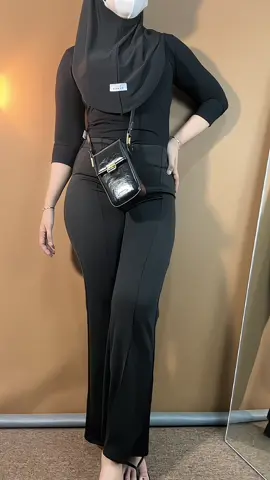 Rekomendasi celana yg aku pake bahan scuba halus lentur nyaman poll beb. Wajib punya si 😍🔥 #rekomendasi #outfit #OOTD #fyp #celana