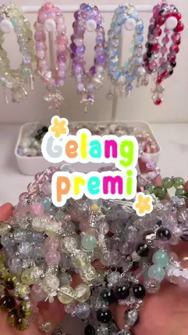 Wow wow wow😱😱 ada apa nih beb ada gelang premi beb, ✨🥰siapa yang udah nanya nanyain gelang yang satu ini nih beb💗💗😘 kita Akan ready stok lagi nih beb jadi pantengin terius ‼️Live Kita setiap hari beb karna stoknya hanya ada saat kita lagi live beb jadi jangan sampai kelewatan✨✨😉 #gelang #gelangmanik #manikmanik #fyp #fypage #fypシ゚viral🖤tiktok #laurasaccessories 