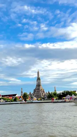 One day with you #thailand🇹🇭 #watarun #bkk #Thatien #fypシ #travel 