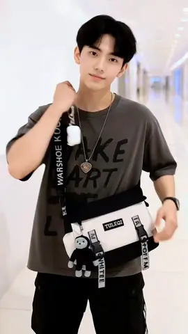 กระเป๋าที่เหมาะกับทุกเพศ ใส่แล้วดูดีไปหมด ในงบหลัก💯 #กระเป๋าสะพายข้าง #กระเป๋าผู้ชาย #กระเป๋า #กระเป๋าเท่ห์ๆ #กระเป๋าแบรนด์เนม #กระเป๋าแฟนชั่น👛👜 #fyp 