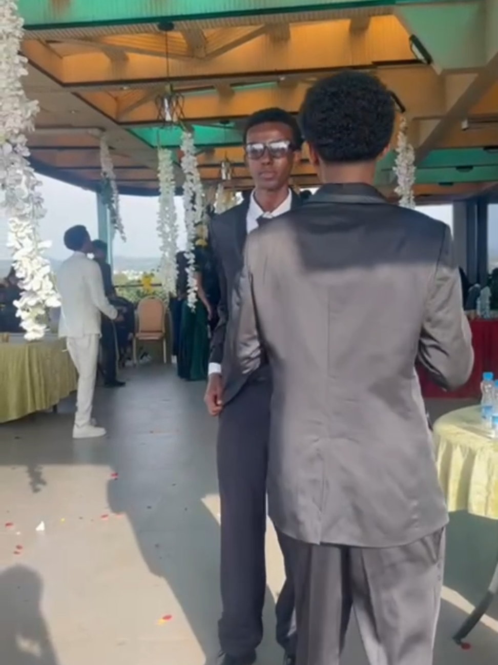 👔#fitcheck#creatorsearchinsight#fashiontiktok#fyp#suit 