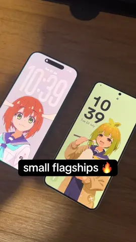 yes in 2025 anything below 6,4 inch is considered small in a phone 🫡 #fyp #techtok #iphone #ios26 #oneui7 #android #technology