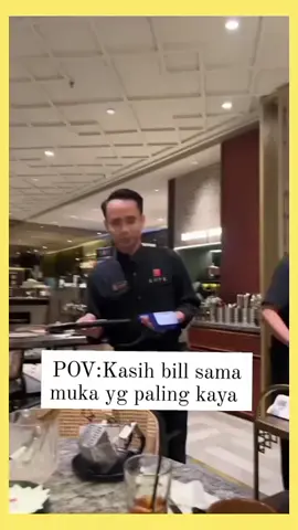 yang paling kaya mas, bukan yang ga pake hijab😂