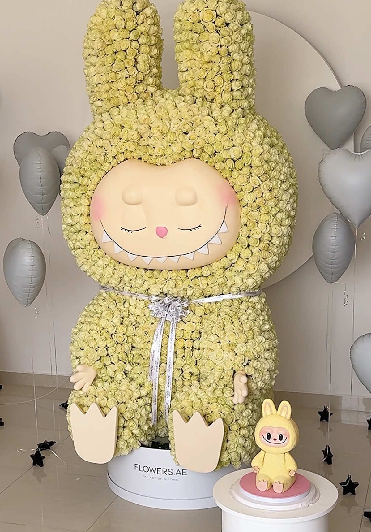 Sweet surprise, Labubu style 😍 Dubai’s premium birthday flowers delivered across the UAE.  #flowersae #dubaiflowers #dubailife #labubu 