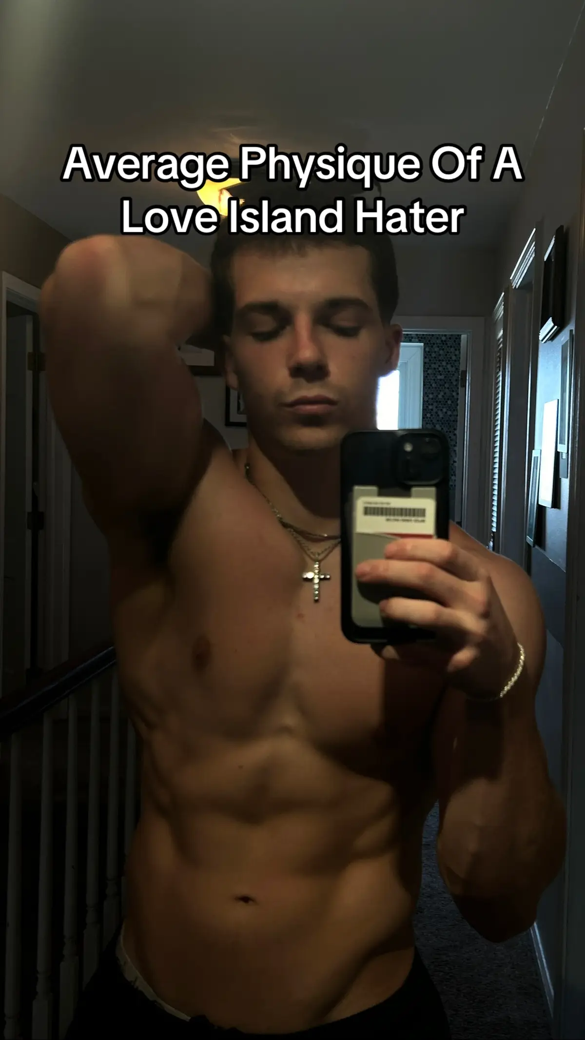 Just shoving lust in our faces #LoveIsland #looksmax #discipline 