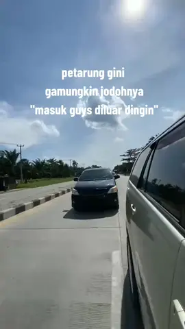 tap tap layarnya guys🤣🤣 @HaeckaL @jakiiiyyy @idooo0304 