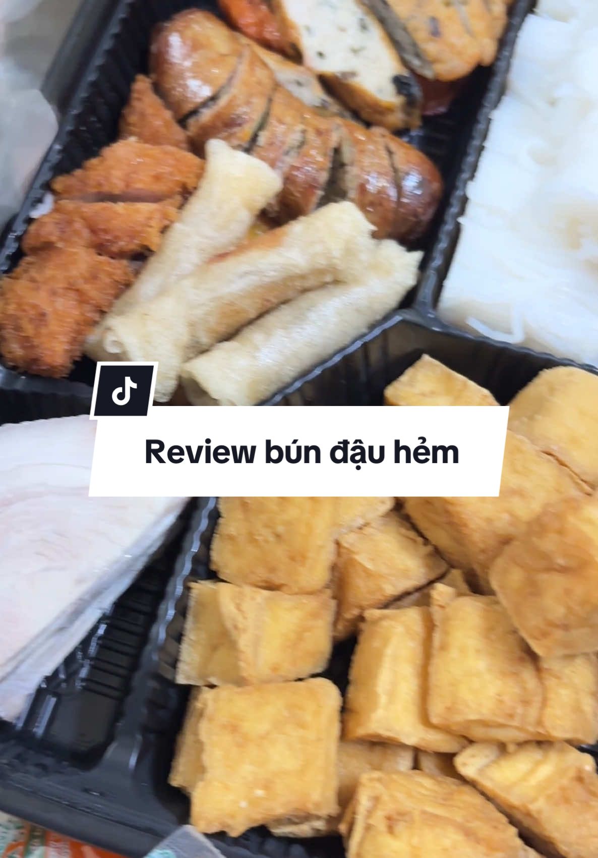 Nhà hay ăn bún đậu hẻm nên nay quay lại review cho mn. Nhìn cảm giác rất chỉn chu sạch sẽ 👍👍 #bundaumamtom #bundauhem #ancungmebo 