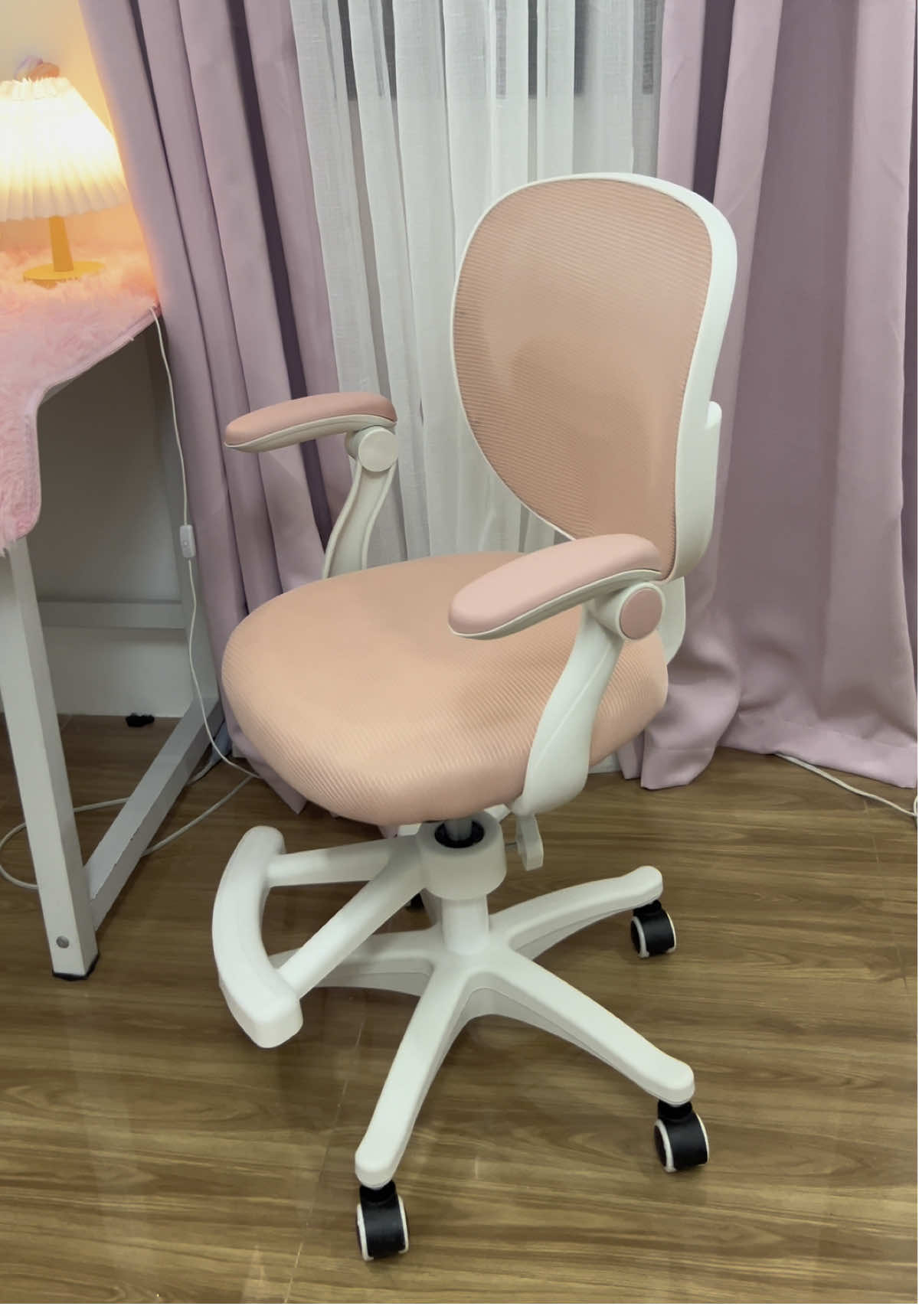 worth the wait!!😍  #ergonomicchair #studychair #gamingchair #forkids #chairwithwheels #foryou #fyp 