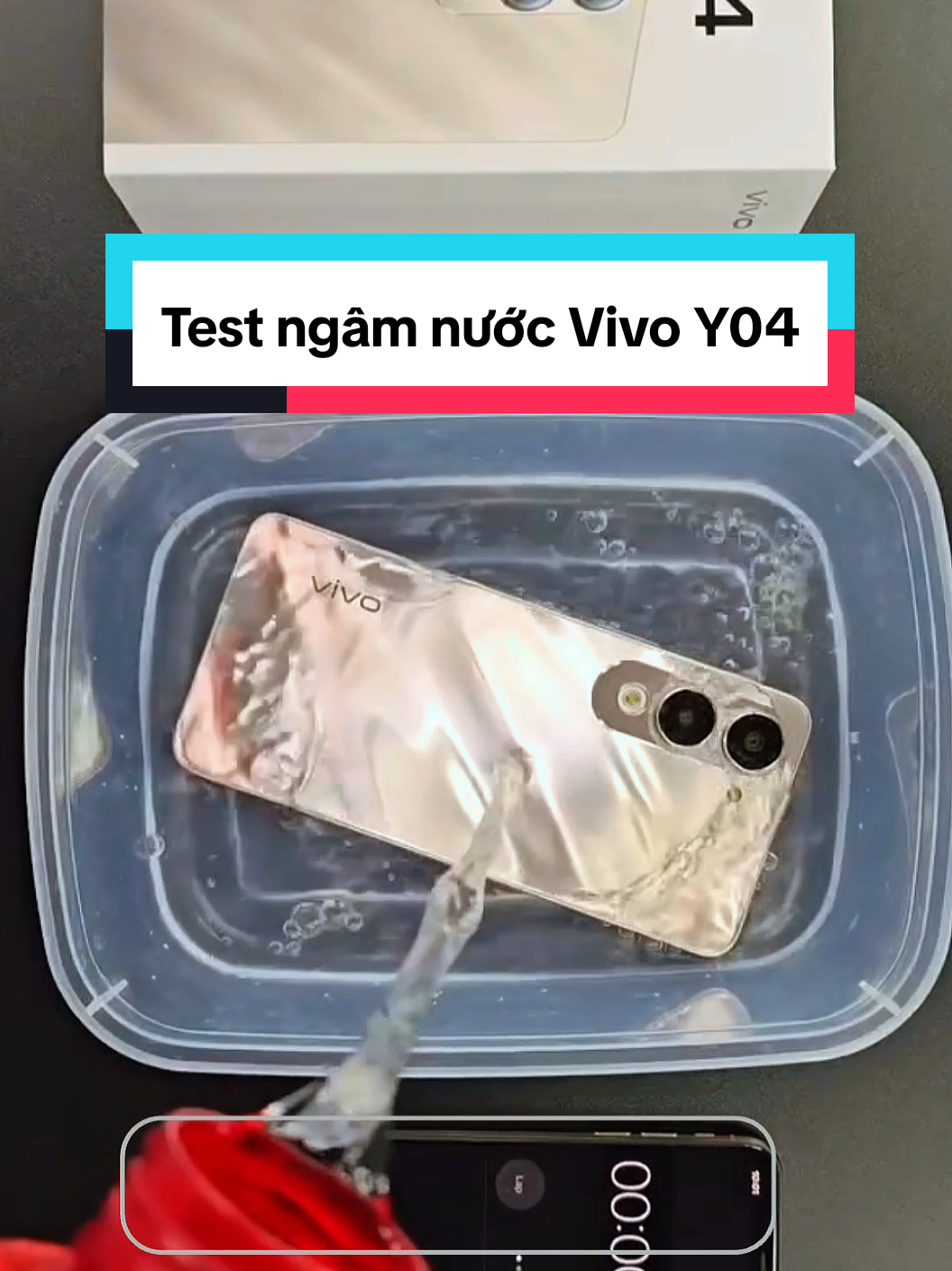 Test ngâm nước Vivo Y04 và đánh giá mẫu điện thoại tầm giá 3 triệu này của nhà Vivo. #socrv #soccongnghe #vivoy04 #vivoy04watertest 