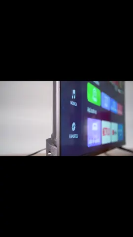 🎬 Mais imersão. Mais qualidade. Mais HQ na sua sala! A TV HQ 43” é o tamanho perfeito para transformar seu entretenimento com imagem nítida, som potente e um design que combina com qualquer ambiente. 📺 Destaques que brilham na tela: 🔹 Resolução Full HD com cores vivas e contraste de alto nível 🔹 Conexão Smart: acesse seus apps favoritos com facilidade 🔹 Design Slim: moderno e elegante, cabe em qualquer espaço 🔹 Entradas HDMI e USB para mais conectividade 🔹 Controle intuitivo e navegação rápida Seja para maratonar séries, assistir aos jogos ou curtir aquele filminho no fim de semana, a TV HQ 43” é a escolha certa para todos os momentos. 🛋️✨ 🛒 Compre agora pelo nosso site: www.hqeletro.com.br #TVHQ #HQParaTodosOsMomentos