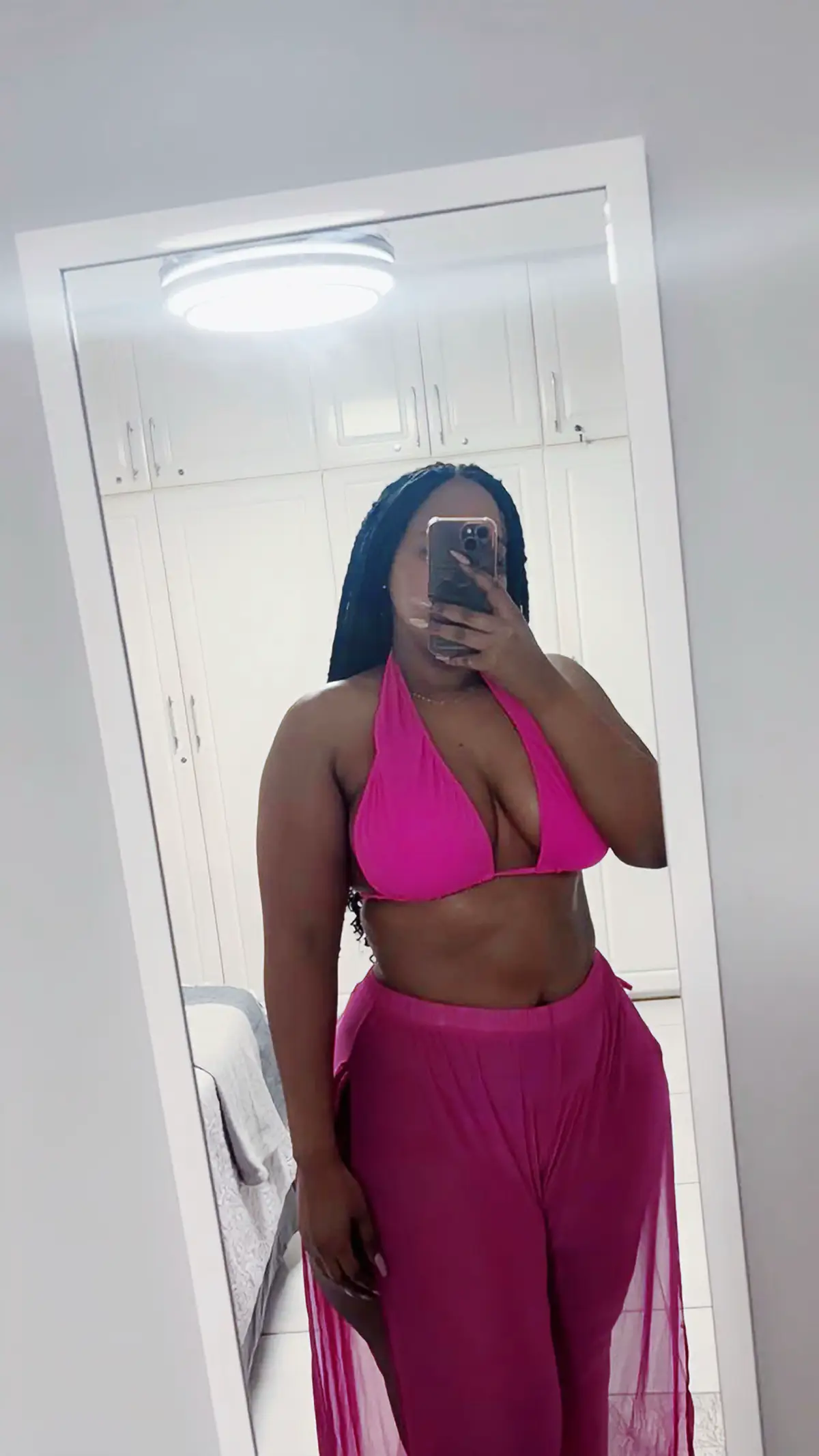 Pink isn’t just a color, it’s a whole attitude 💖👛 #feelingmyself #foryoupage #brookebeukes 