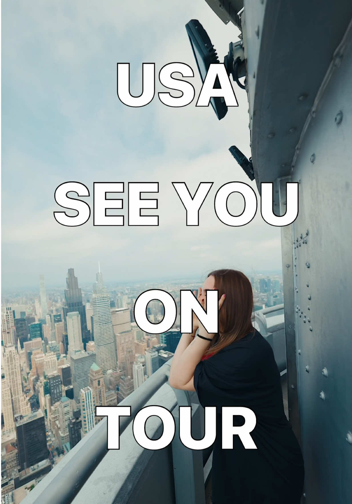 USA!!! SEE YOU ON MY FIRST TOUR!!!🦋 Nuestra primera vez cantando a todo pulmón y conociéndonos por fiiiin🥹 yyy obvio tenía que venir al edificio más icónico de NYC para contarles💘 naaaahhh ESTO ES UNA LOCURA!! LXS AMOOOOOO🦋 gracias x estar aquí siempre. Nos vemos pronto besties🩷 @Empire State Building Never in my wildest dreams could I have imagined this!! 😭 It’s a dream come true!! THANK YOU AND LOVE YOU 🩵 💘SAVE THE DATE!! PORQUE TENEMOS UNA CITAAAA💘 🦋NOV 23rd Los Ángeles, CA The Fonda Theatre 🦋DEC 3rd Houston, TX White Oak Music Hall 🦋DEC 7th New York, NY Webster Hall 🦋DEC 10th Orlando, FL The Plaza Live 🦋DEC 13th Miami, FL Bandshell