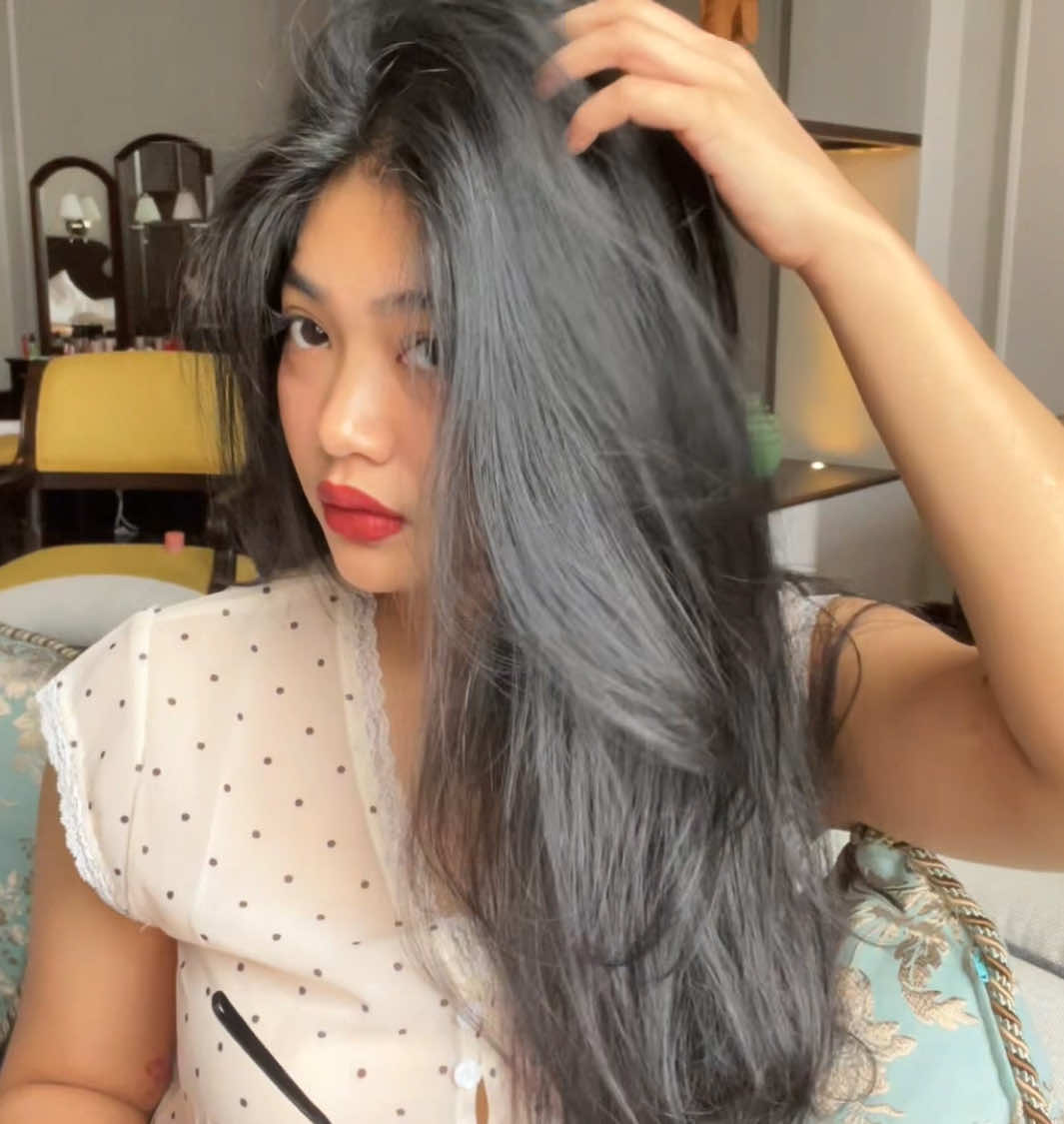 Nobody knows exactly how u feel 💌 #foryoupage #fyp #fypage #asiangirl #redlipstick 