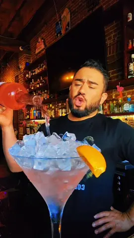Porque será que ando despistado entonces ?? #trending #viral #foryoupage #tiktok #amor #bartender #parati #hola #fypシ #foryoupage #viral 