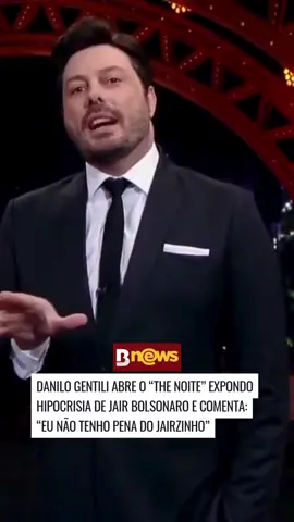 🎤 Danilo Gentili não poupou críticas ao falar de Jair Bolsonaro no “The Noite”: “Eu não tenho pena do Jairzinho, tenho pena da Michelle que vai ter que aturar o maridão em casa.” #danilogentili #jairbolsonaro #the noite #política #humor #comentário #tiktoknotícias