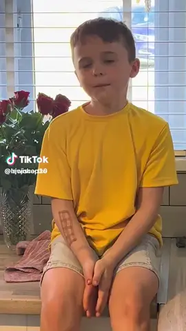 Erine loves this song 