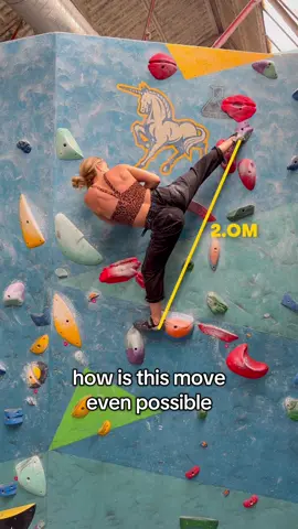 that is what you call full stretch 🫣 🧗‍♀️: @Shauna Coxsey  #redbull #givesyouwiiings #extremesports #climbing #indoorclimbing    