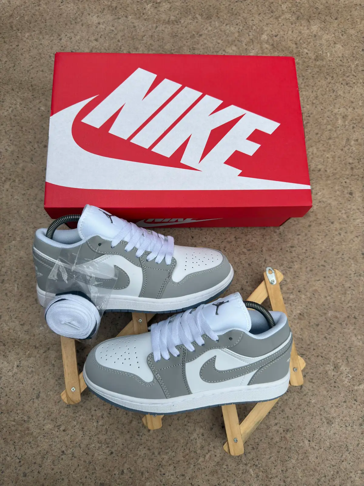 Pour commandez veillez nous joindre au numéro suivant : +225 0769371354  Nous sommes spécialisés dans la vente de SNEAKERS  en Côte d’Ivoire !!! •Livraison partout a Abidjan 🚛 •Payez a la livraison 📦💸 •Chaussure certifié ✅ •Vendu avec la boîte 📦 St Valentin cadeau homme St Valentin vente de chaussures homme abidjan chaussures 5000fcfa vendeuse de chaussure à 7000f abidjan vente de chaussures nike de cote d'ivoire vente de chaussures en cote d'ivoire chaussure en gros abidjan 1000f chaussures nike 3000fcfa et 5000fcfa chaussure homme #225🇨🇮 #chaussure #rentreescolaire #venteenligne #camerountiktok🇨🇲 #gabon🇬🇦 #burkinatiktok🇧🇫 #congolaise🇨🇩 