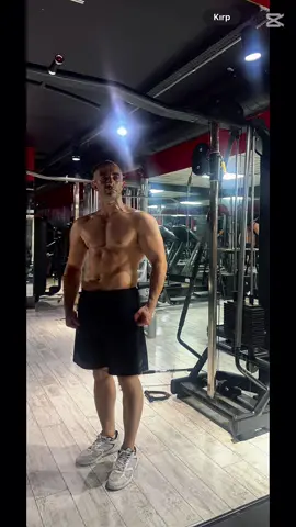 😅 #keşfettiktok #fypシ゚ #Fitness #gym #Keşfet #Trend #viraltiktok #bodybuilding #personaltrainer 
