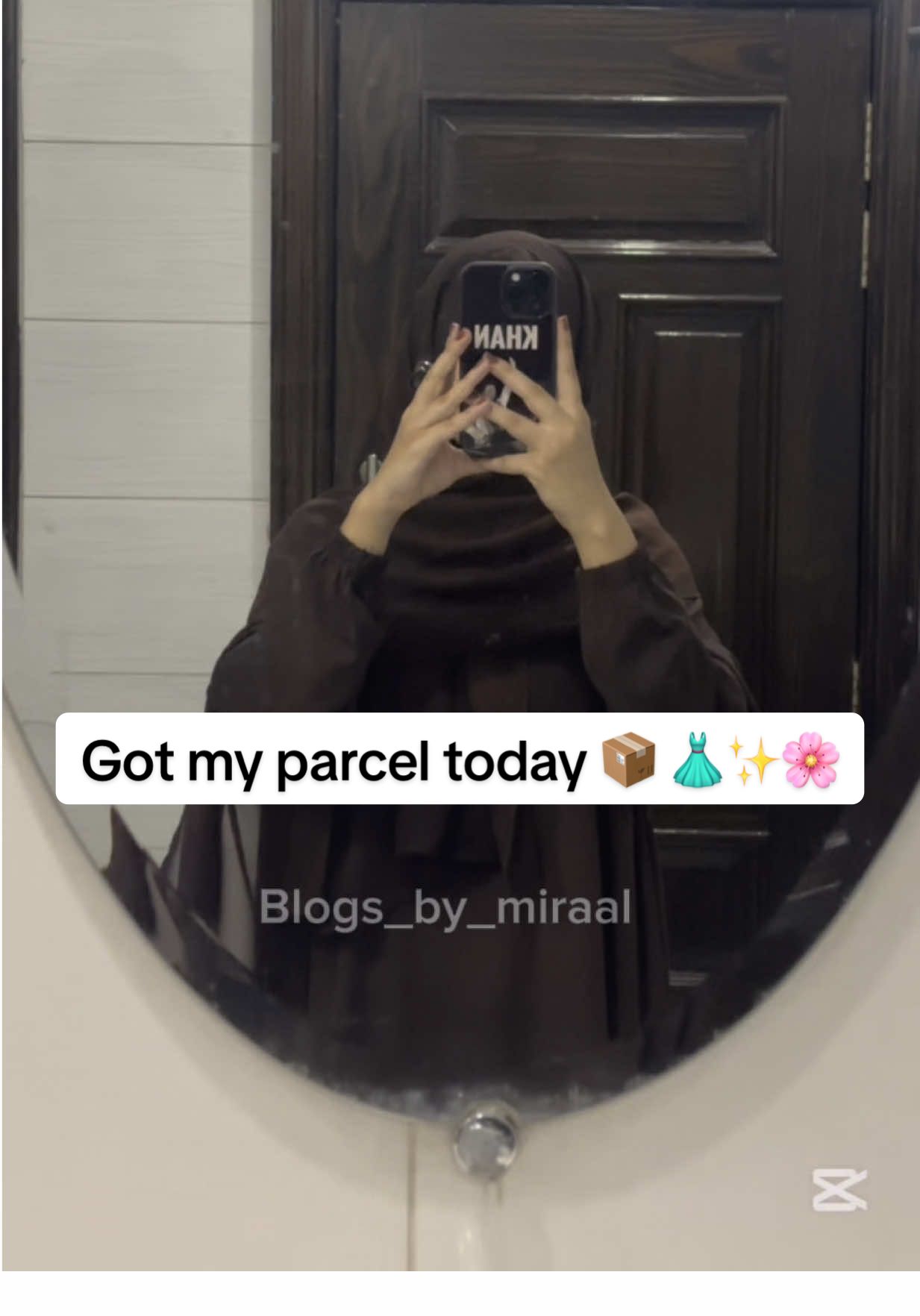 Beautiful embroidered dress from @Haseensofficial  #MINIVLOG #vlogs #fyp #videoviral #trendingvideo #VLOGS #foryoupage #internship #haseens #haseensofficial #dress #embroidery #fancydress #embroidered #minivlogseries #dailyvlogs #blogs_by_miraal