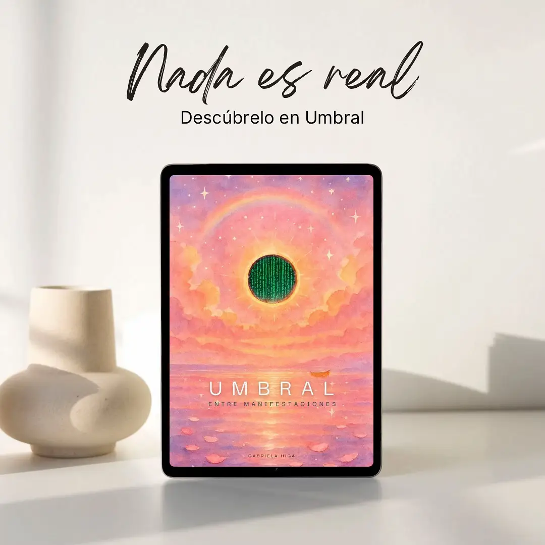 Dos años después de Catalízate, sale Umbral. Ese espacio mágico entre saltos, donde sabes que se está jugando tu próxima realidad y que lo peor que podrías hacer es tratar de controlar algo. Cuando todo parece en contra y, aun así, tenés una certeza inexplicable de que hay un orden oculto a tu favor. Este libro es ciencia ficción, porque es demasiado delirante como para tomarlo en serio 😉 Leélo bajo tu propio riesgo… no vaya a ser que rompas toda la matrix y ya no haya forma de volver atrás. Acá no hay metas ni un propósito mayor que explorar este videojuego inmersivo, abriéndote a la suerte y a esas casualidades que ni al mejor guionista de Hollywood se le podrían ocurrir. Adquiérelo en el link de mi perfil! Está en preventa hasta el 24 de julio 🥳 #manifestacion #umbral #gabrielahiga 