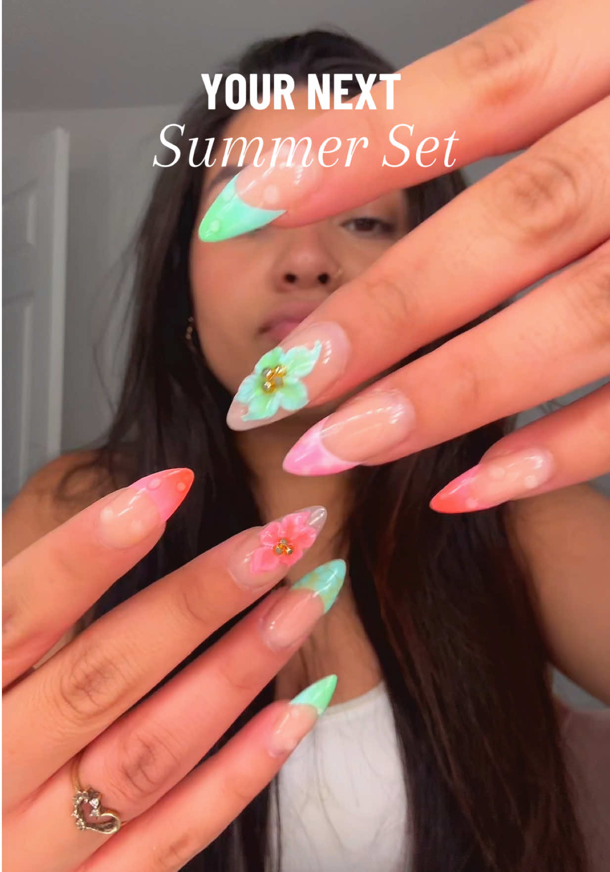 New settttt for the summer ☀️🌺🌴 #nails #nailinspo #nailset #beauty #beautytips 